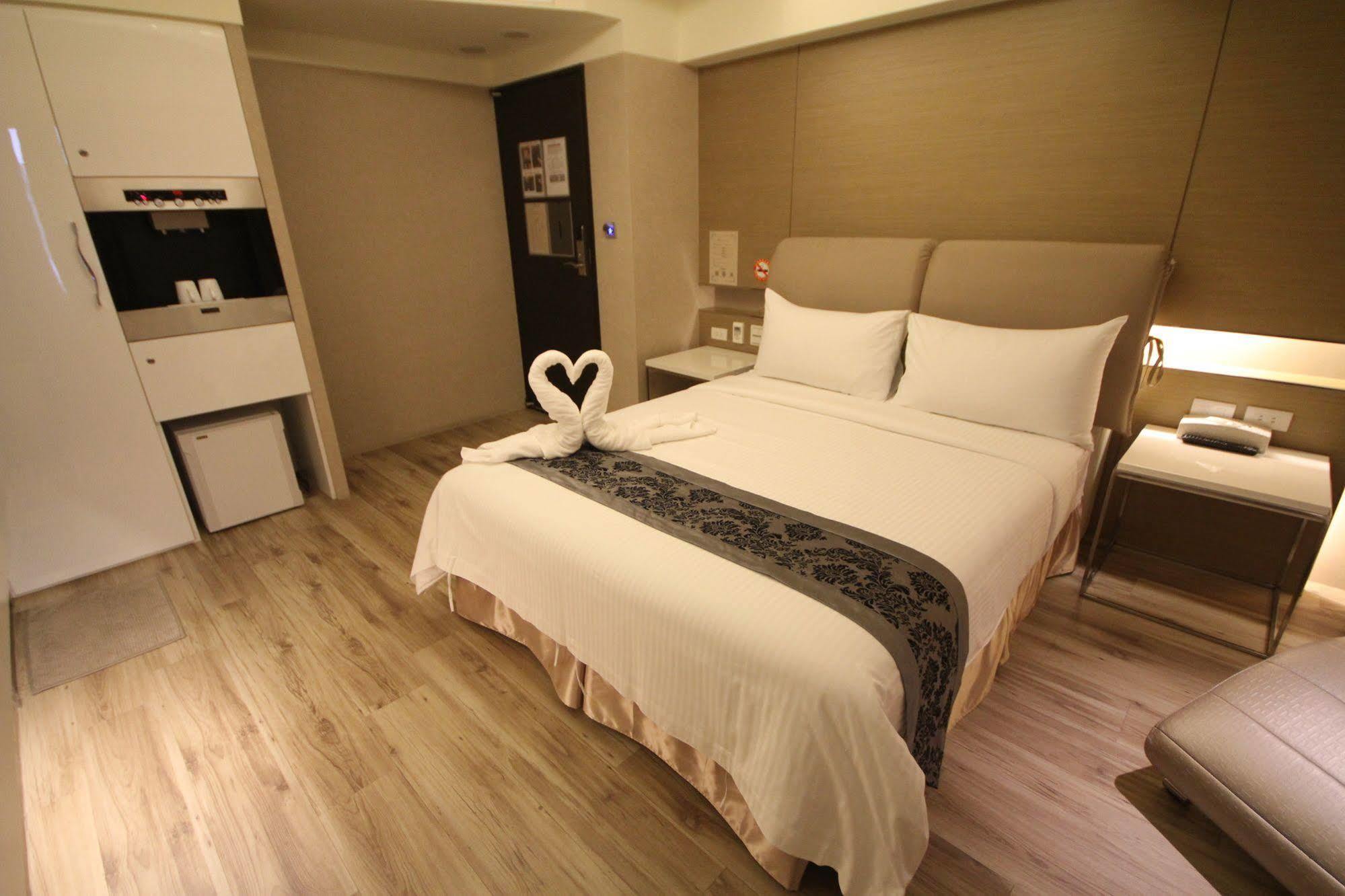 Open Room Hotel Tamsui Zewnętrze zdjęcie